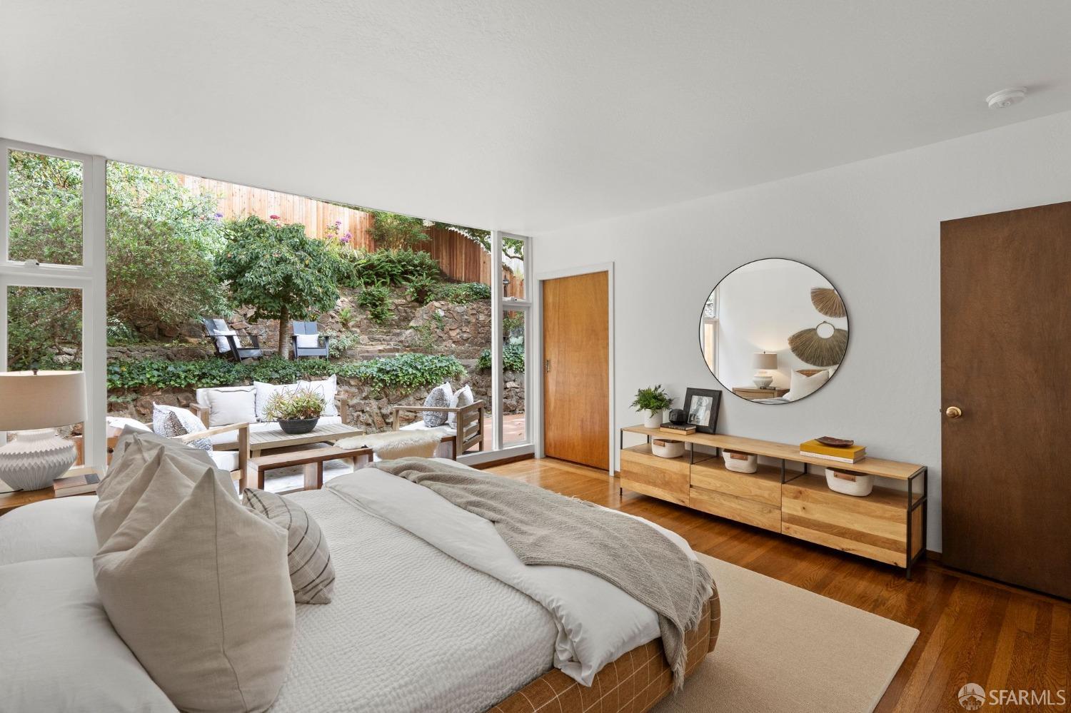229 Juanita Way