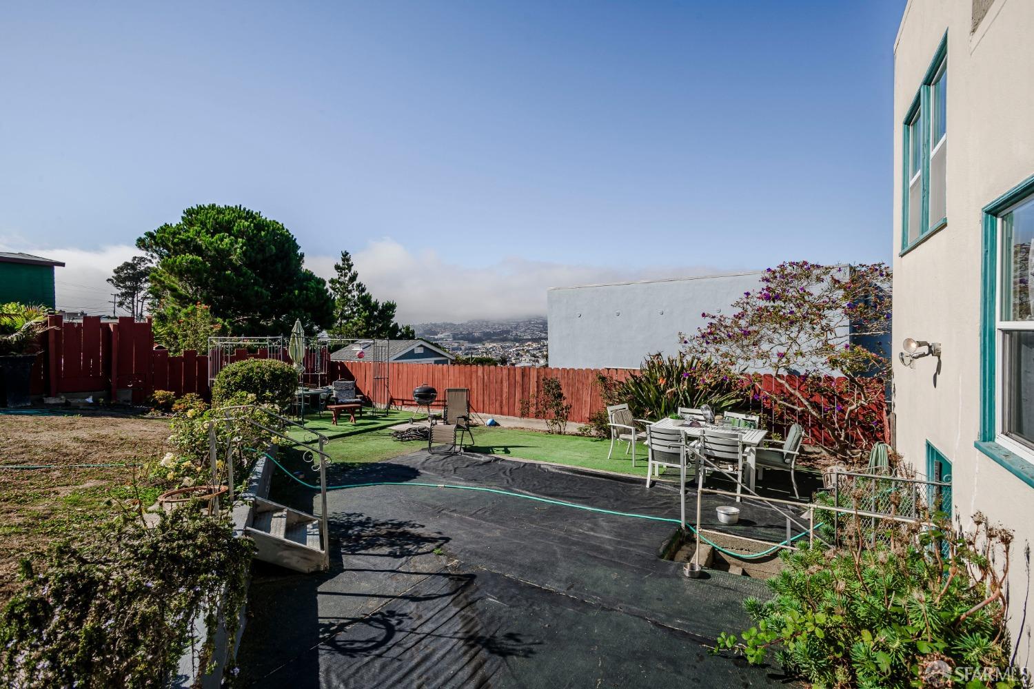 38 Robinson Drive