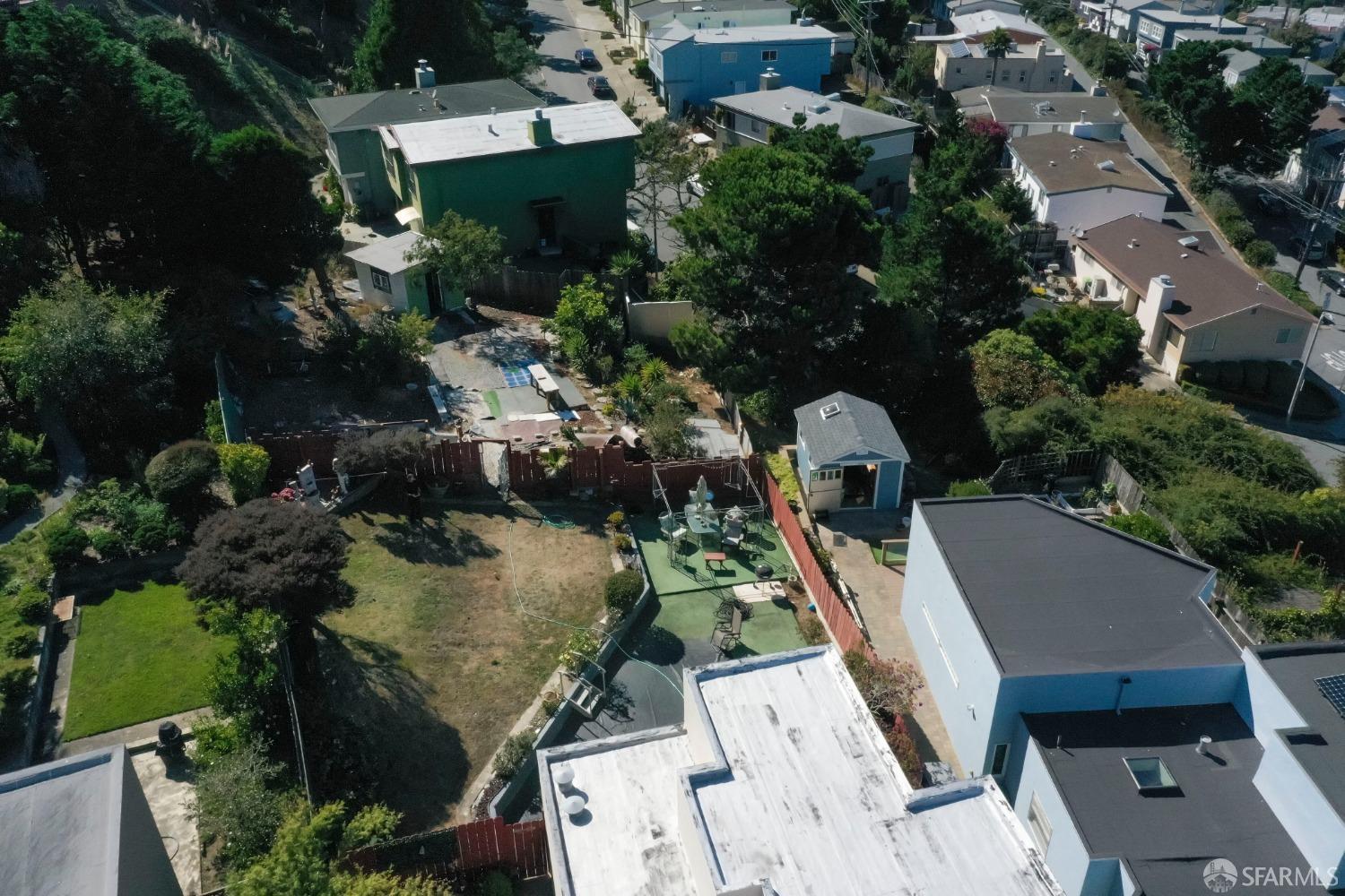 38 Robinson Drive