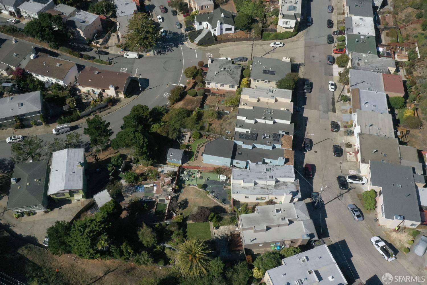 38 Robinson Drive