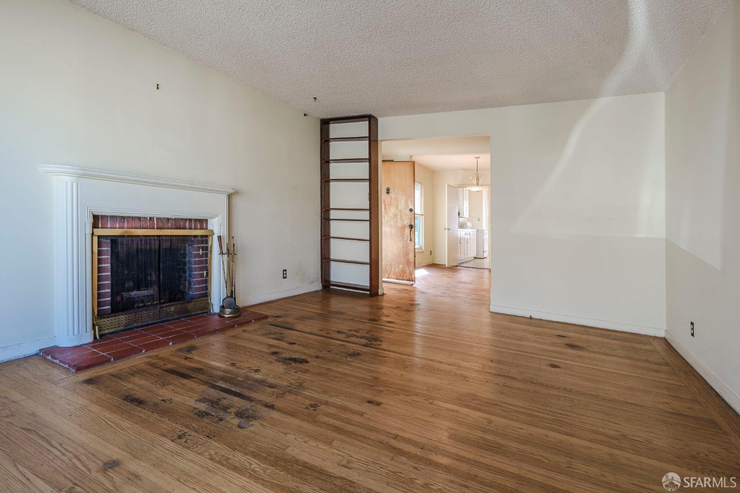 38 Robinson Drive