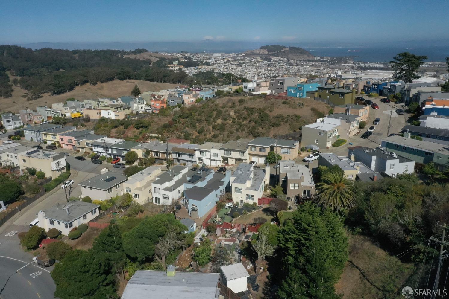 38 Robinson Drive