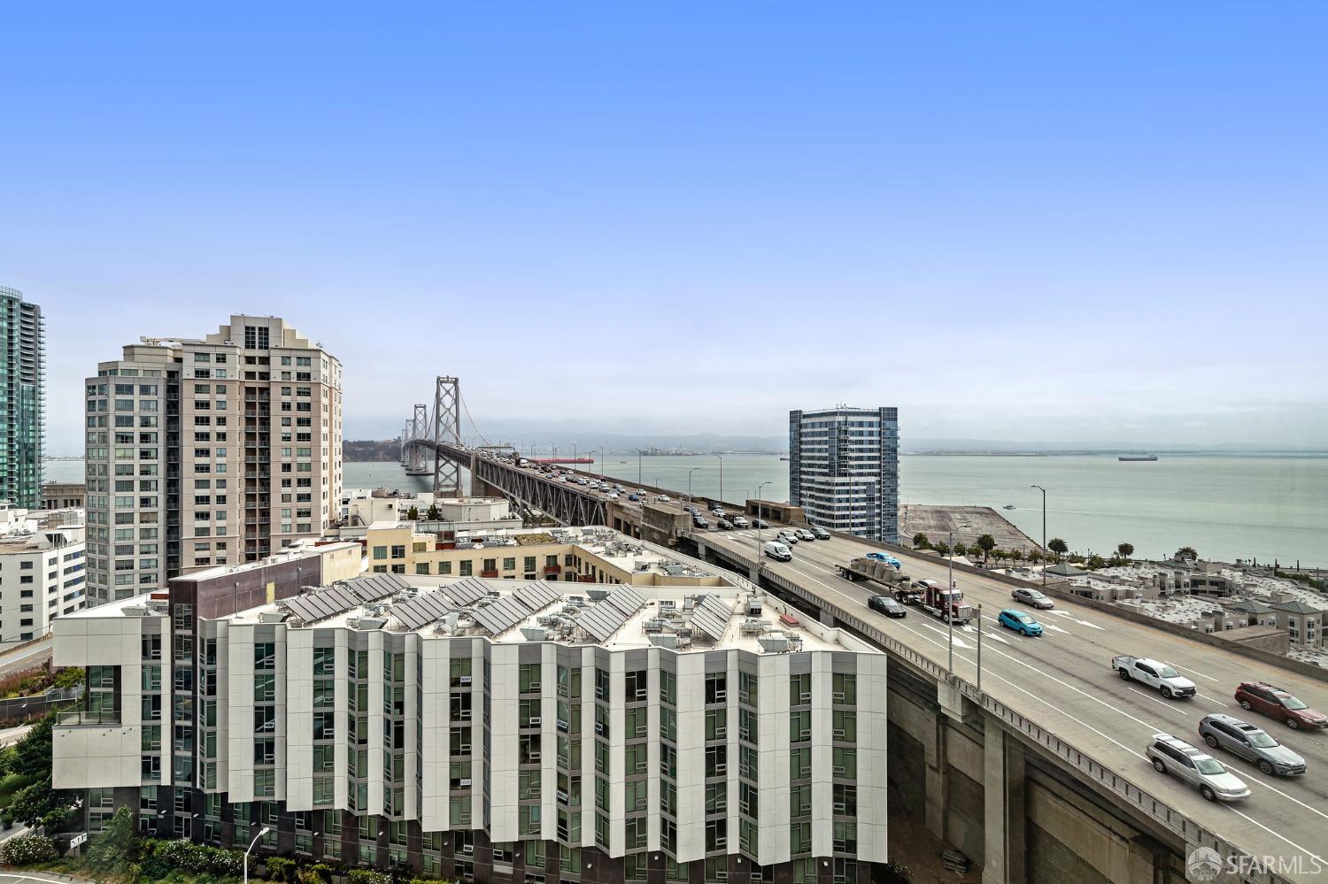 425 1st Street Unit: 1301