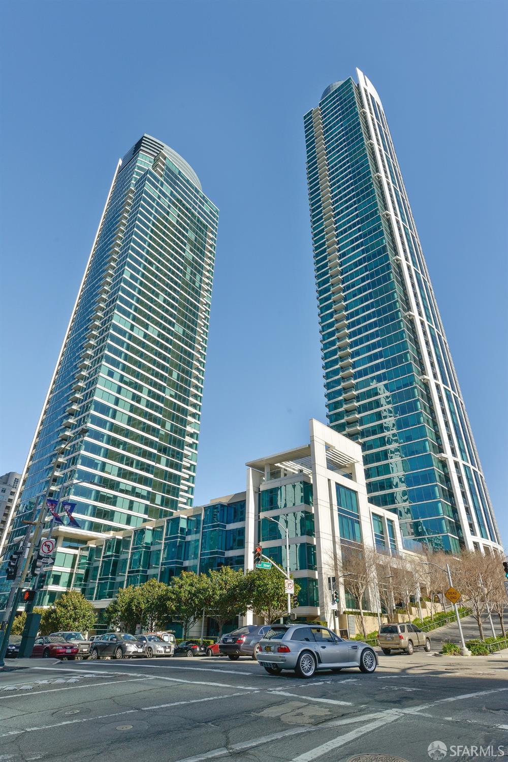 425 1st Street Unit: 1301