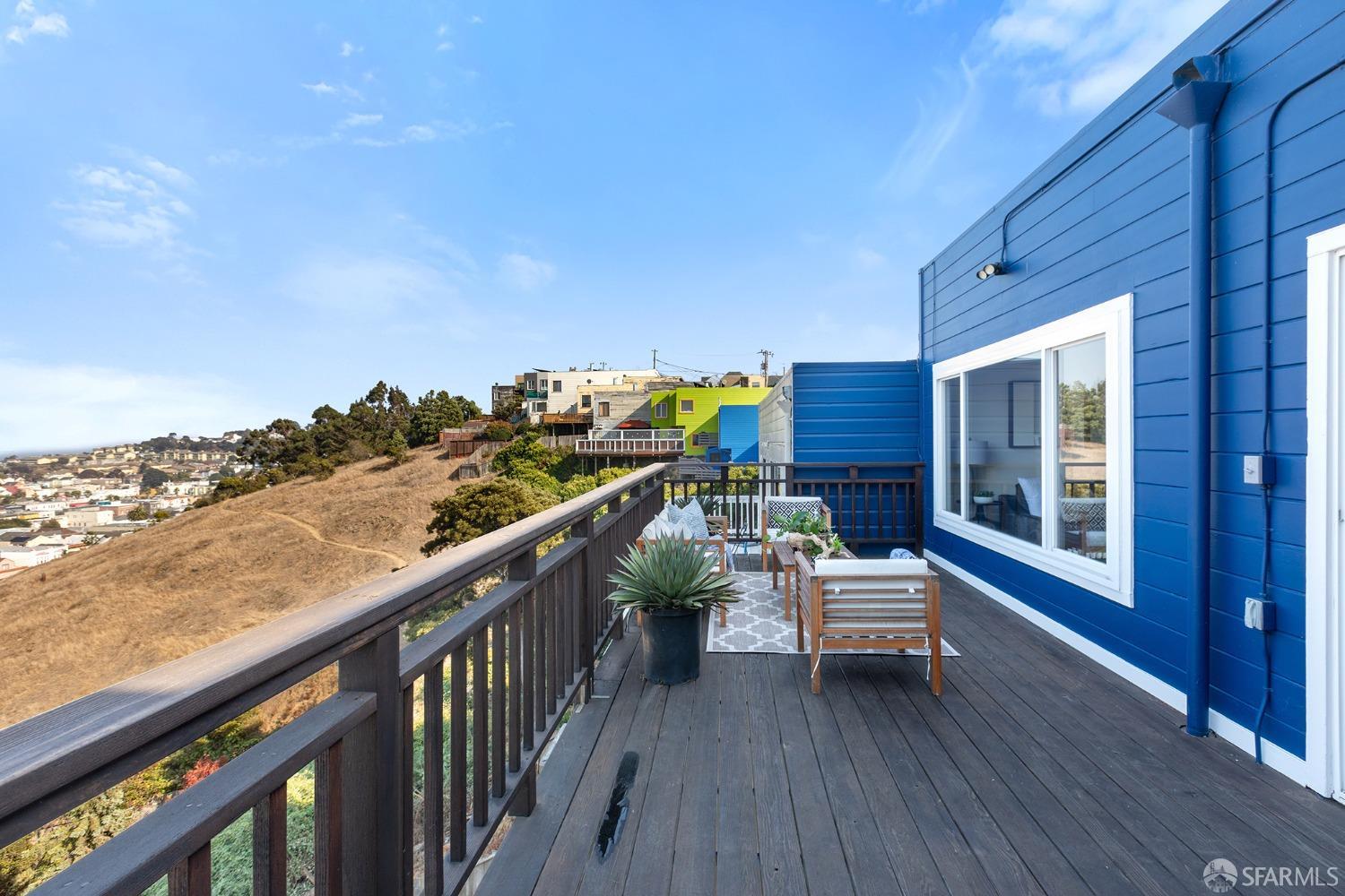 138 Bridgeview Drive