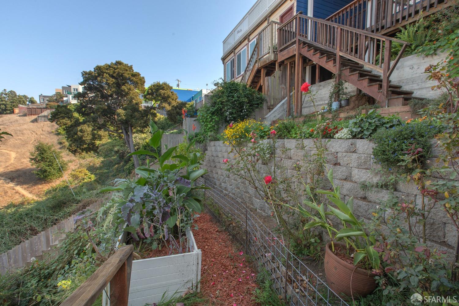 138 Bridgeview Drive
