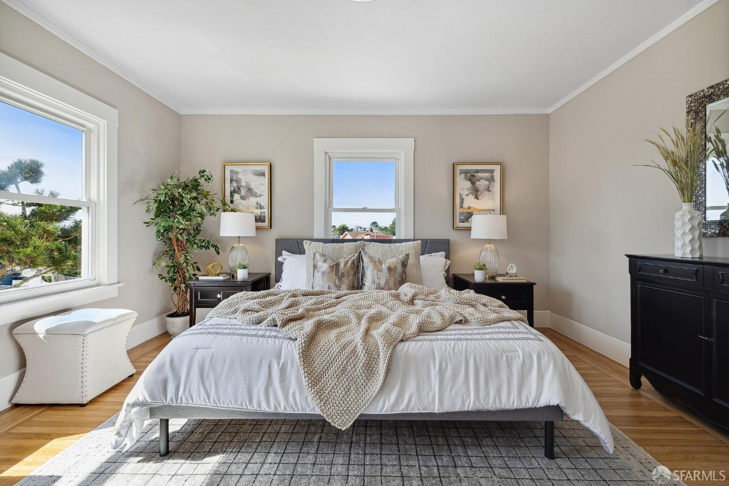 850 Urbano Drive
