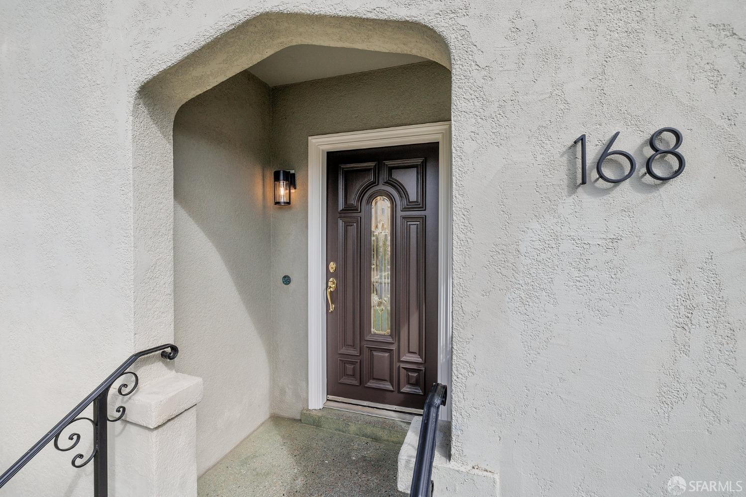 168 De Soto Street