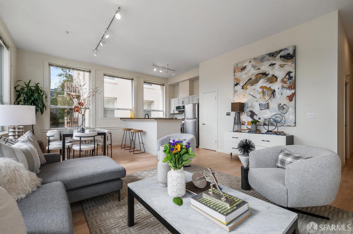 317 29th Street Unit: 302