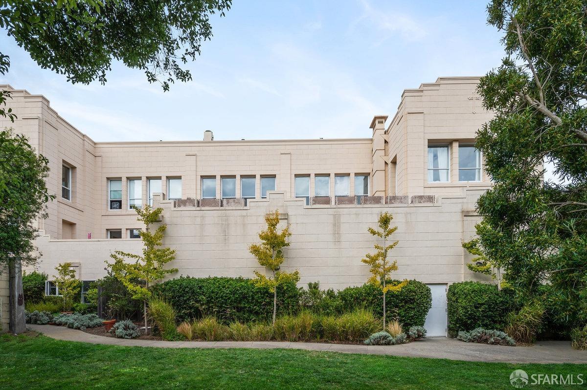 317 29th Street Unit: 302
