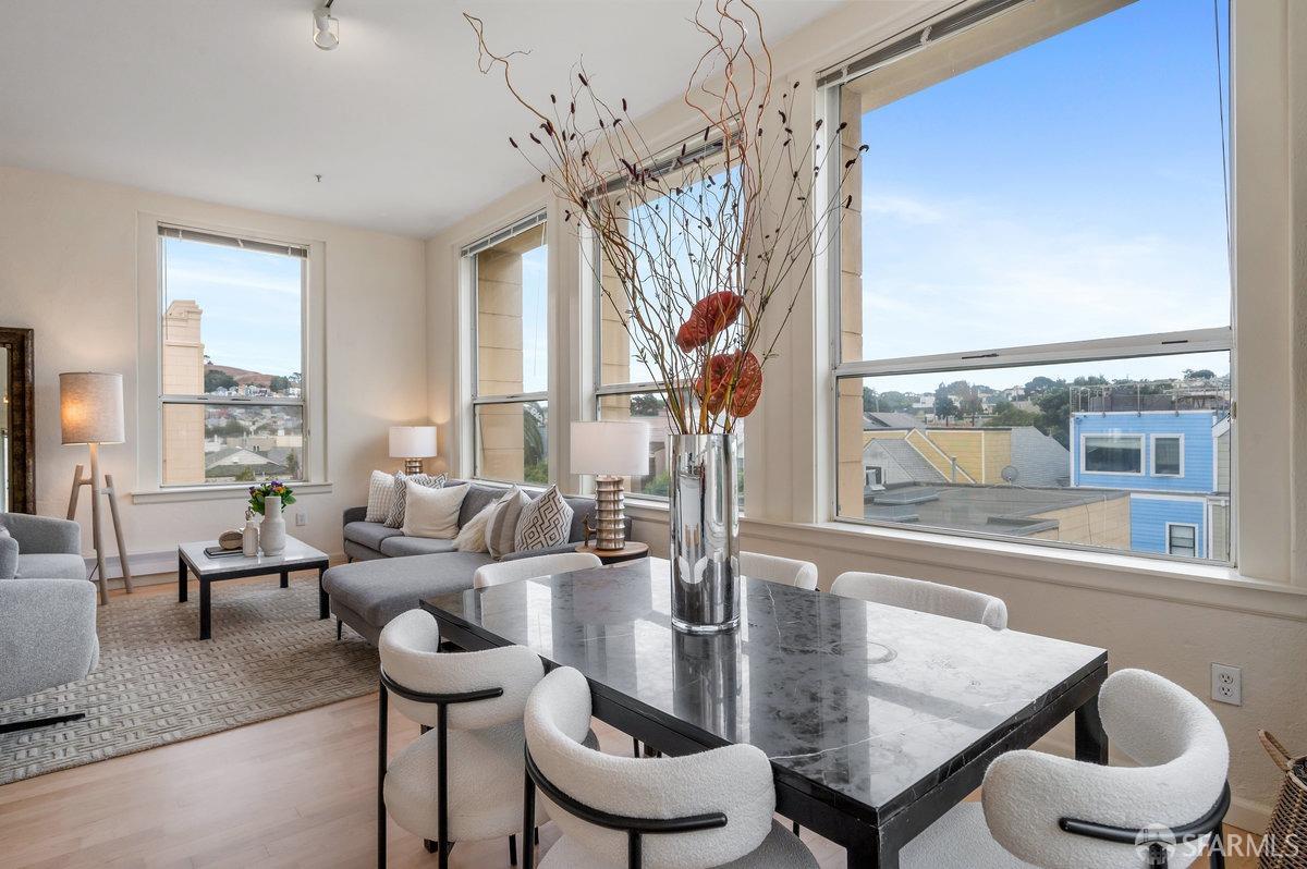 317 29th Street Unit: 302