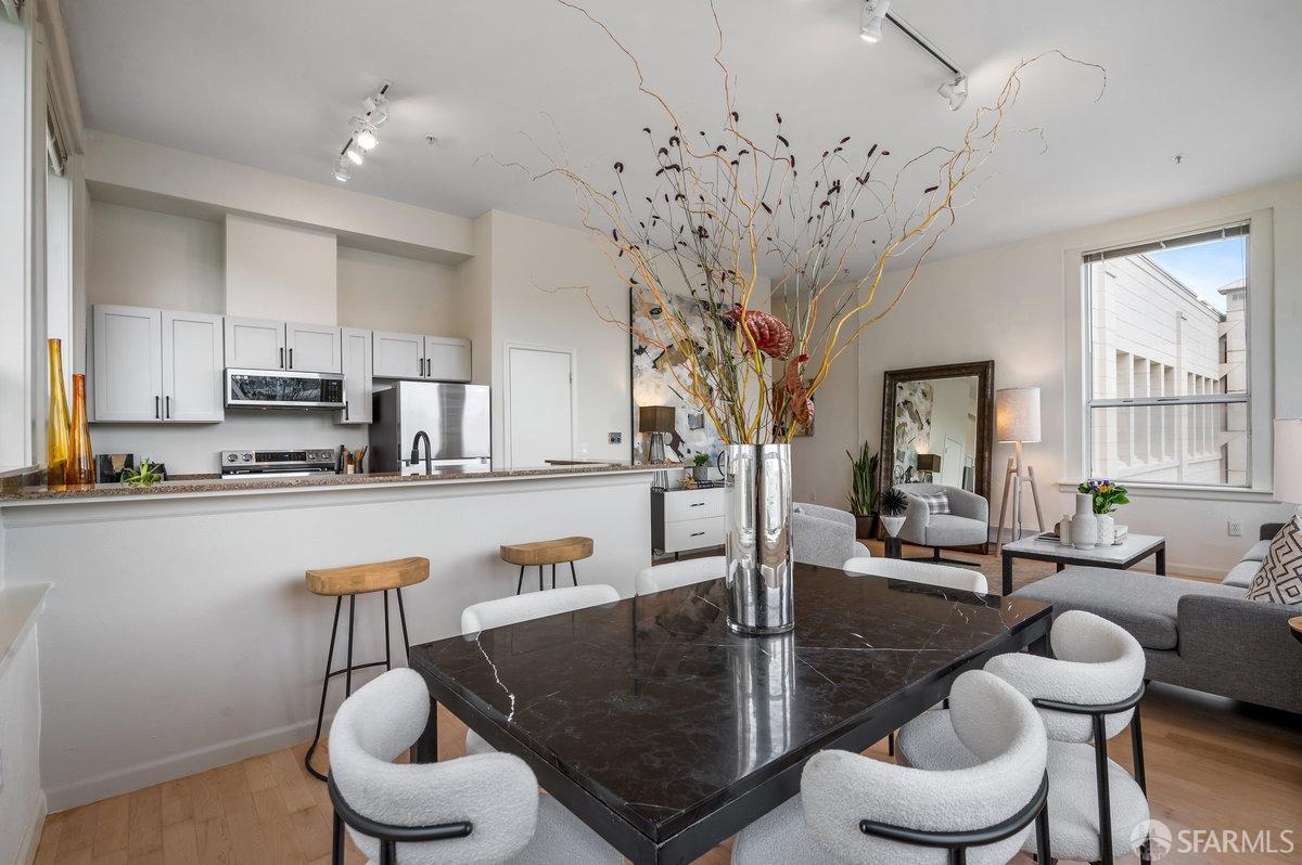 317 29th Street Unit: 302