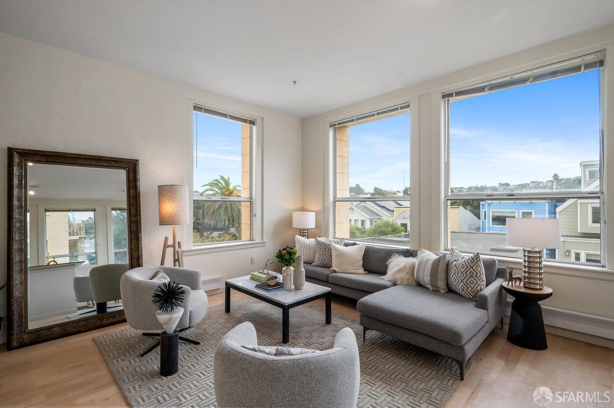317 29th Street Unit: 302