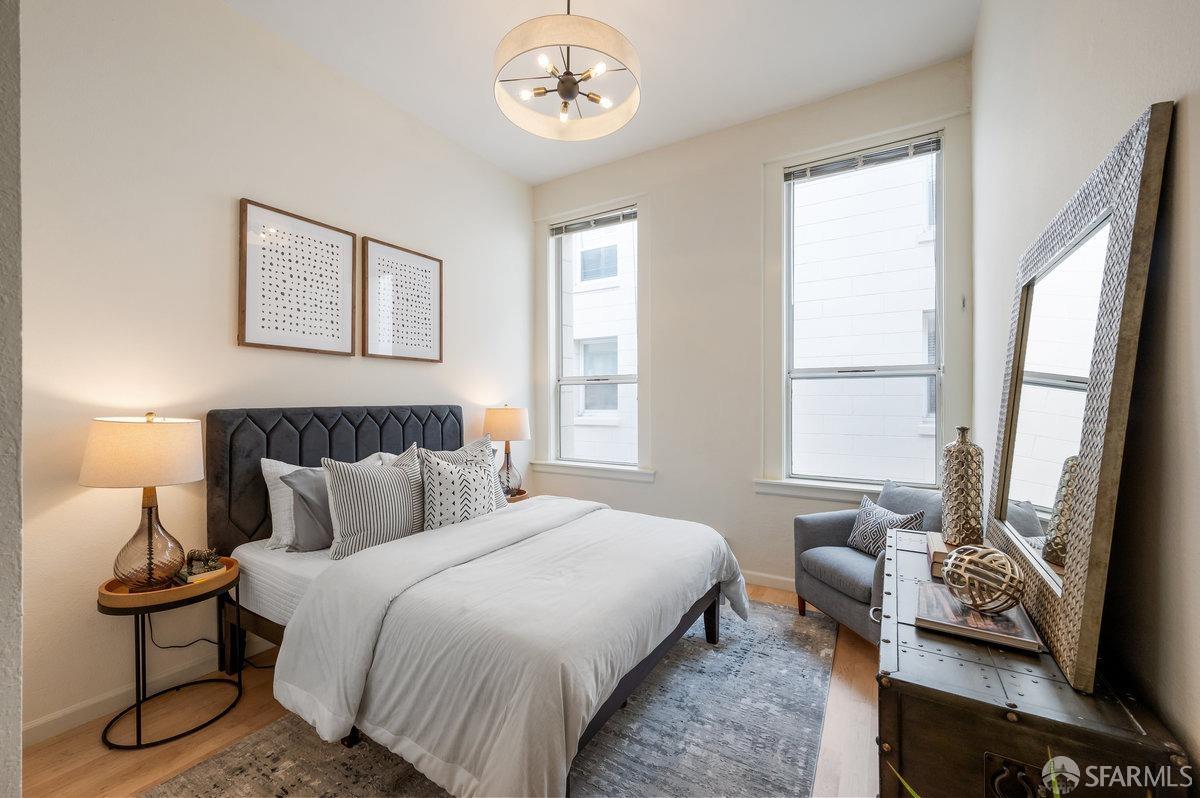 317 29th Street Unit: 302