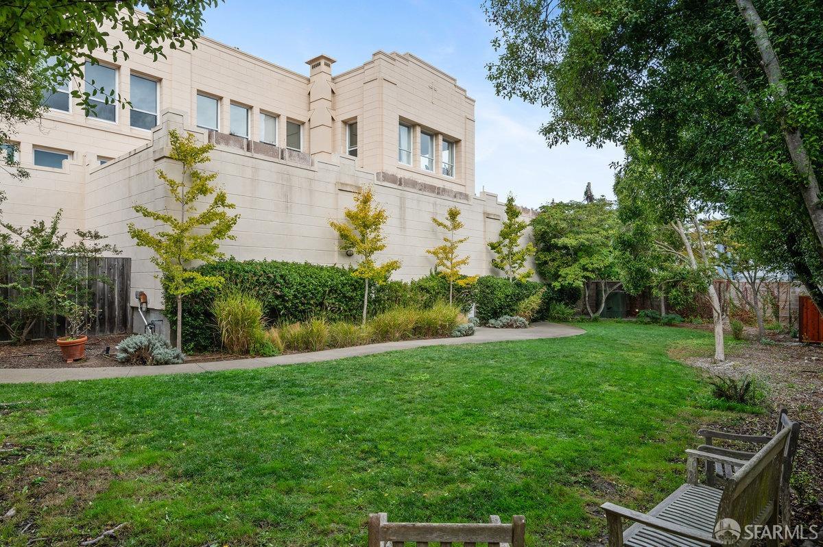 317 29th Street Unit: 302