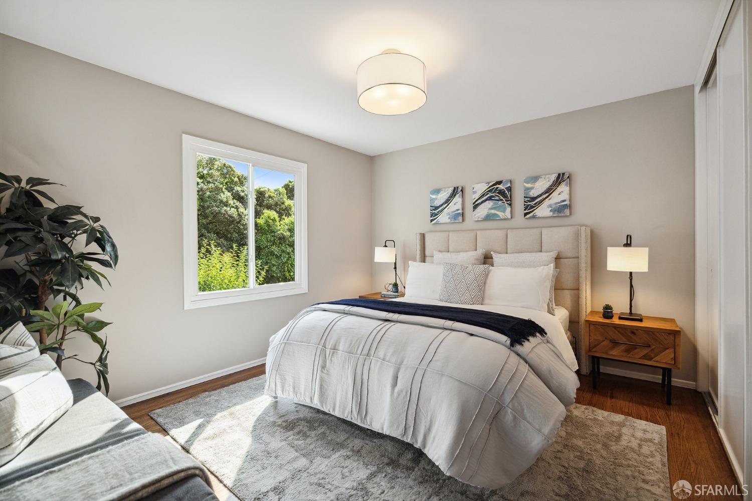 18 Greenview Court
