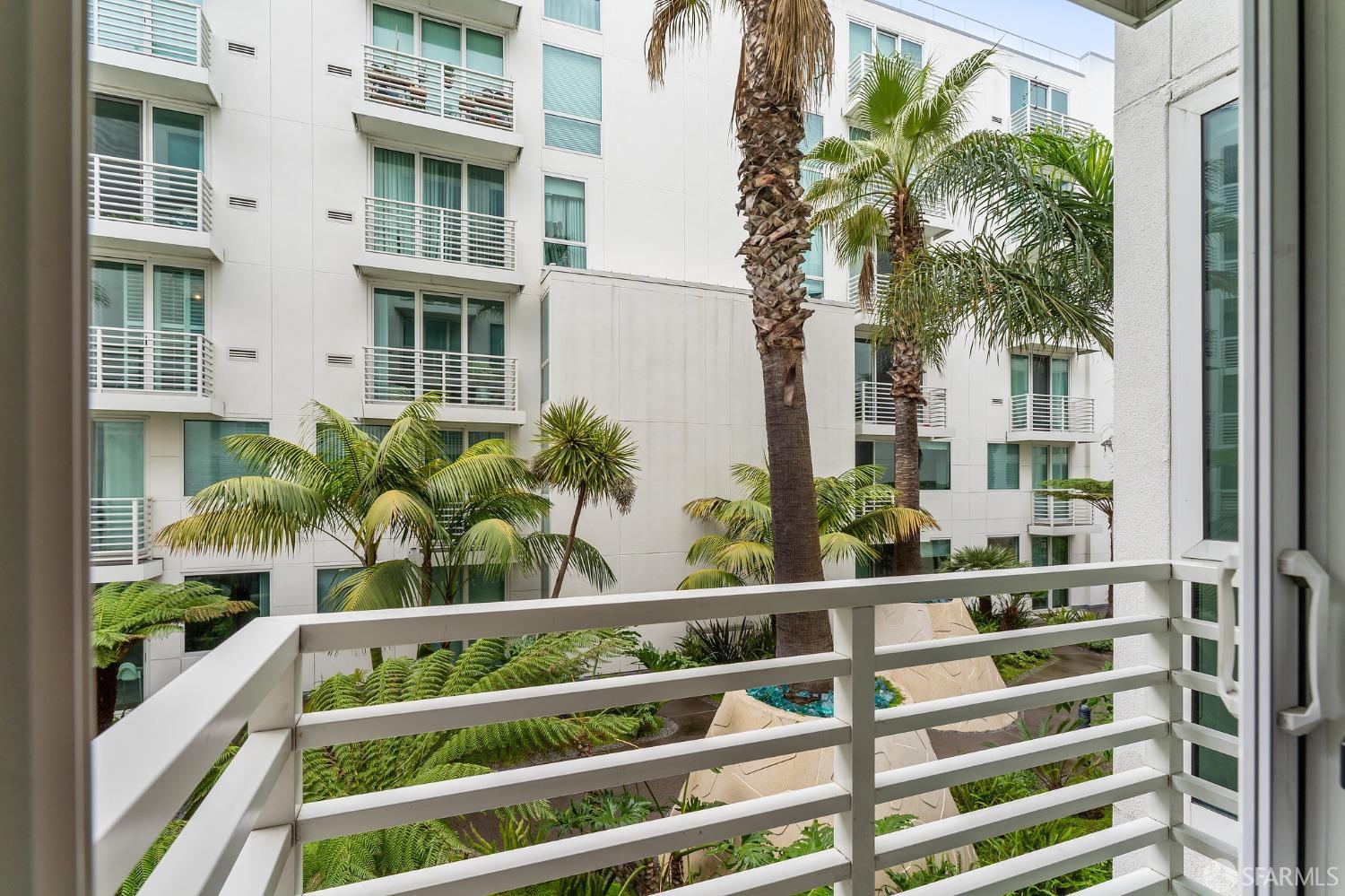 555 4th Street Unit: 514