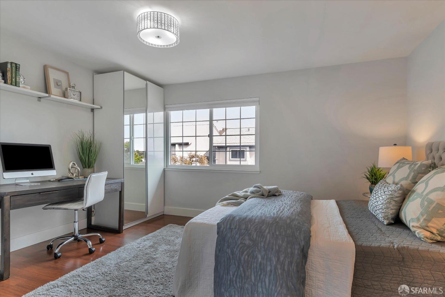 9 Vista View Court