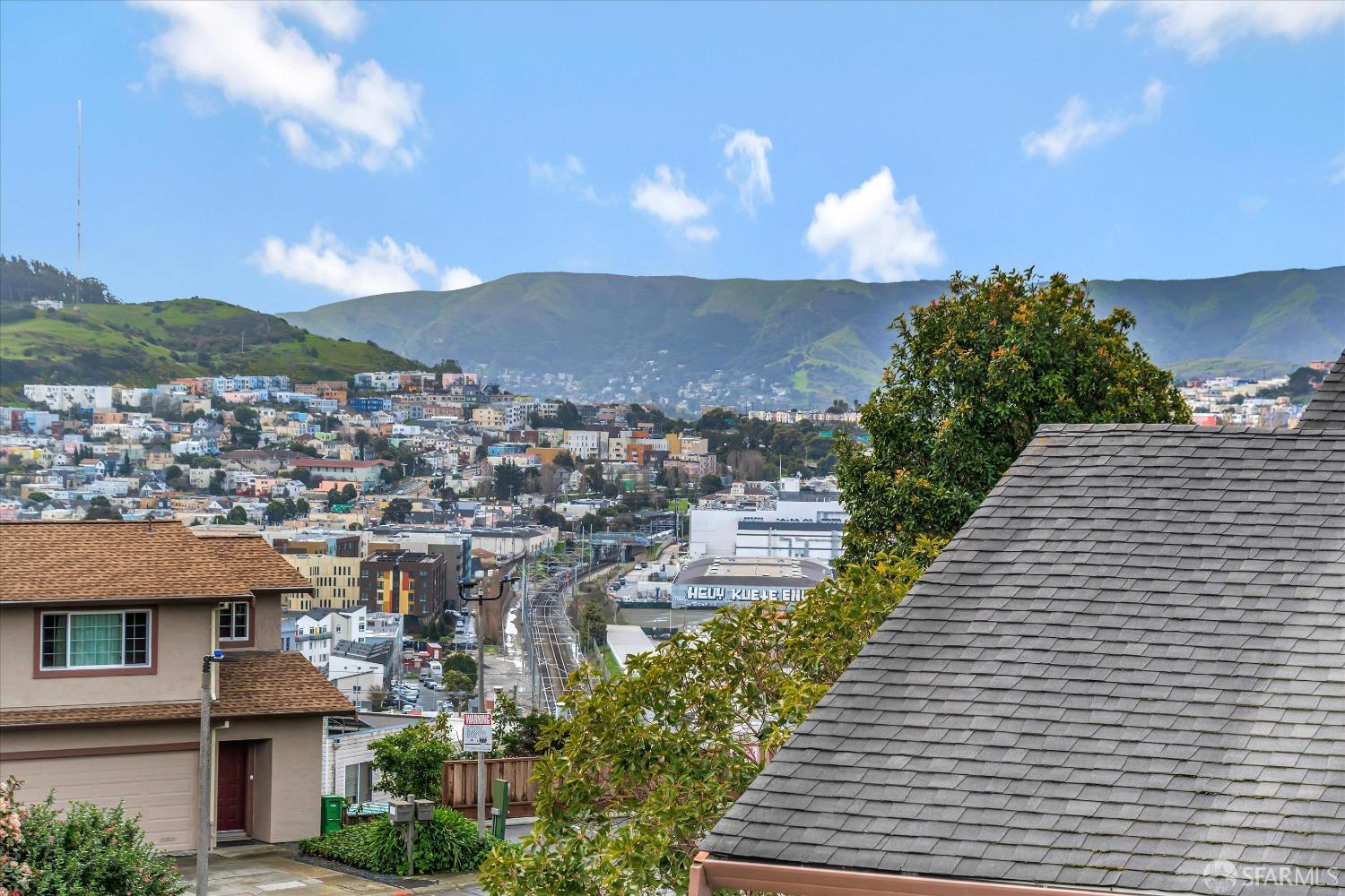 9 Vista View Court