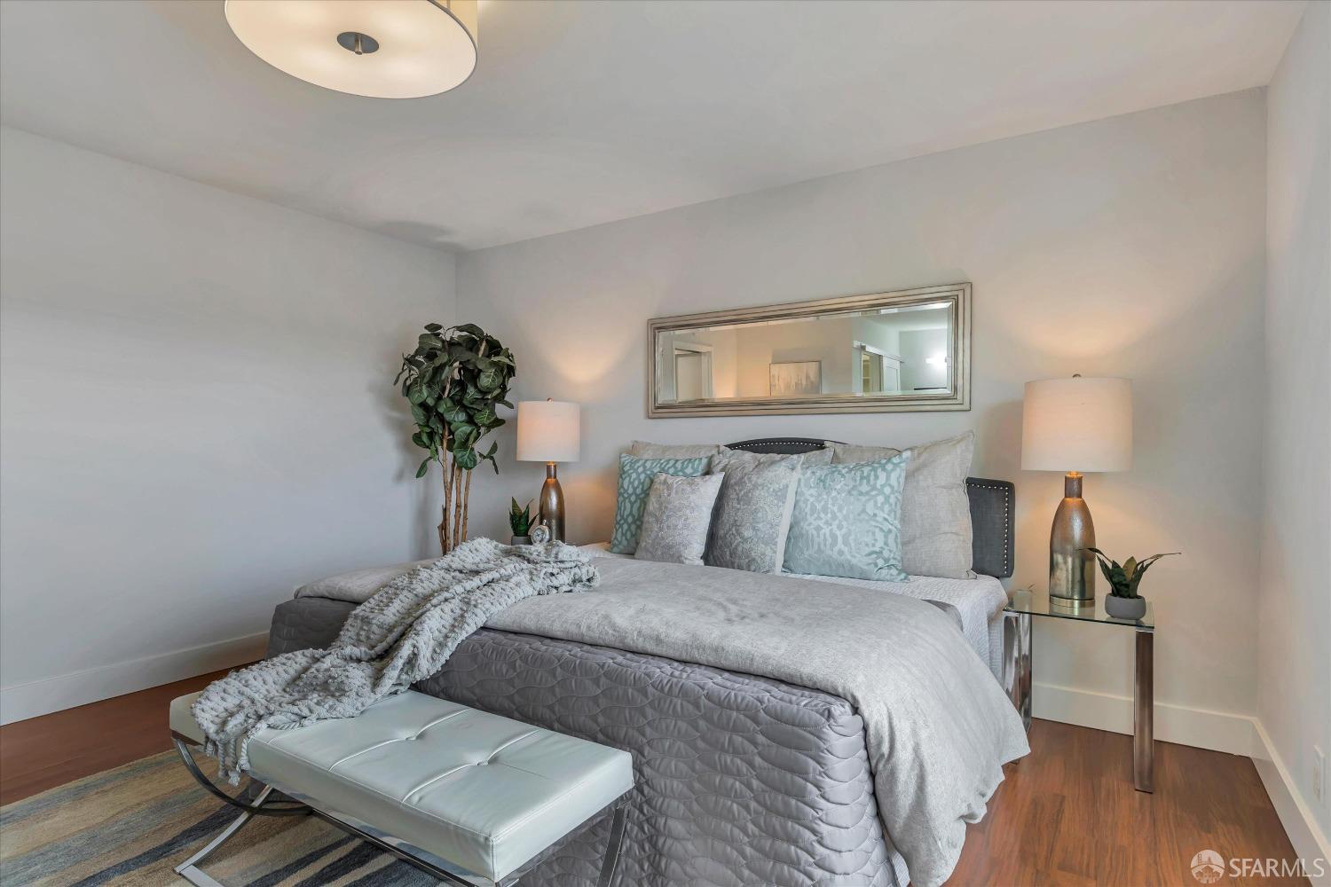 9 Vista View Court