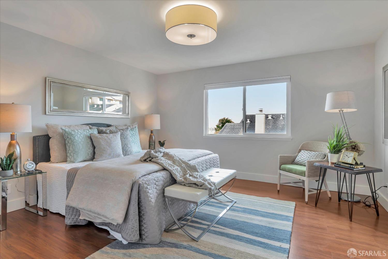 9 Vista View Court