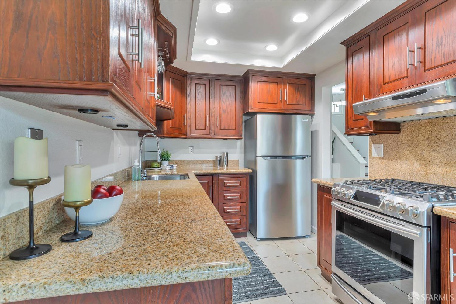 9 Vista View Court