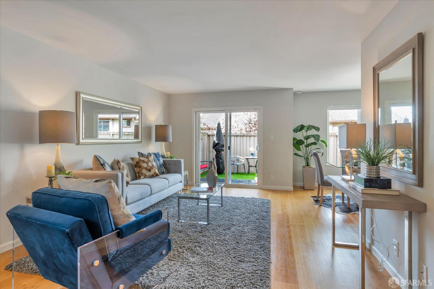 9 Vista View Court