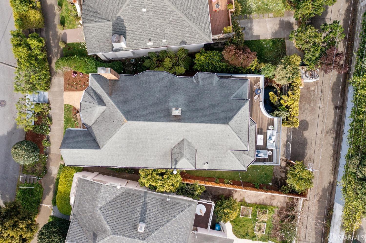 469 Ulloa Street