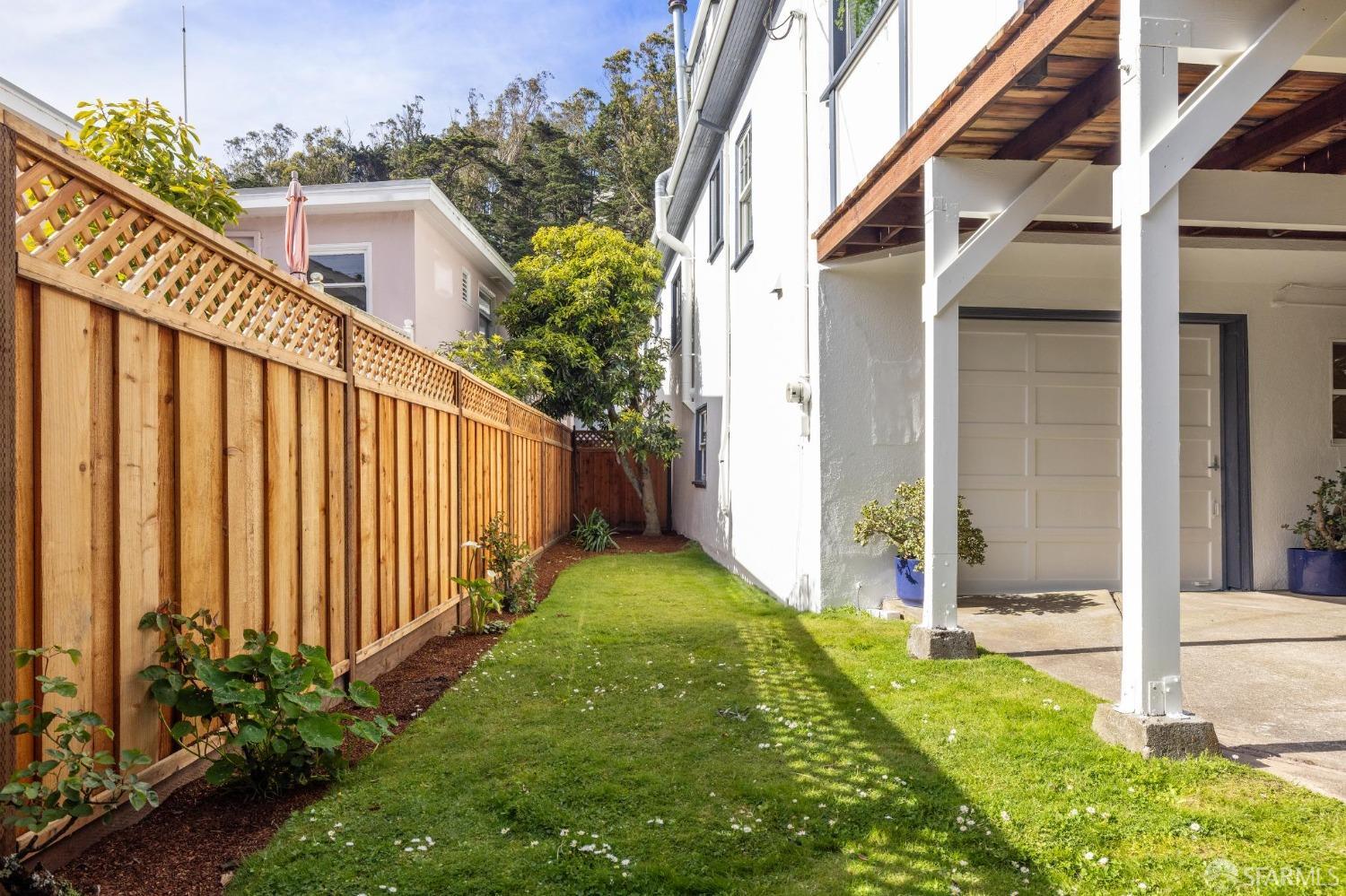 469 Ulloa Street