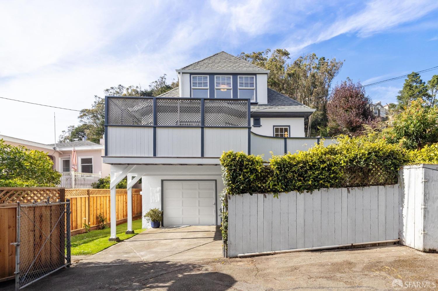 469 Ulloa Street