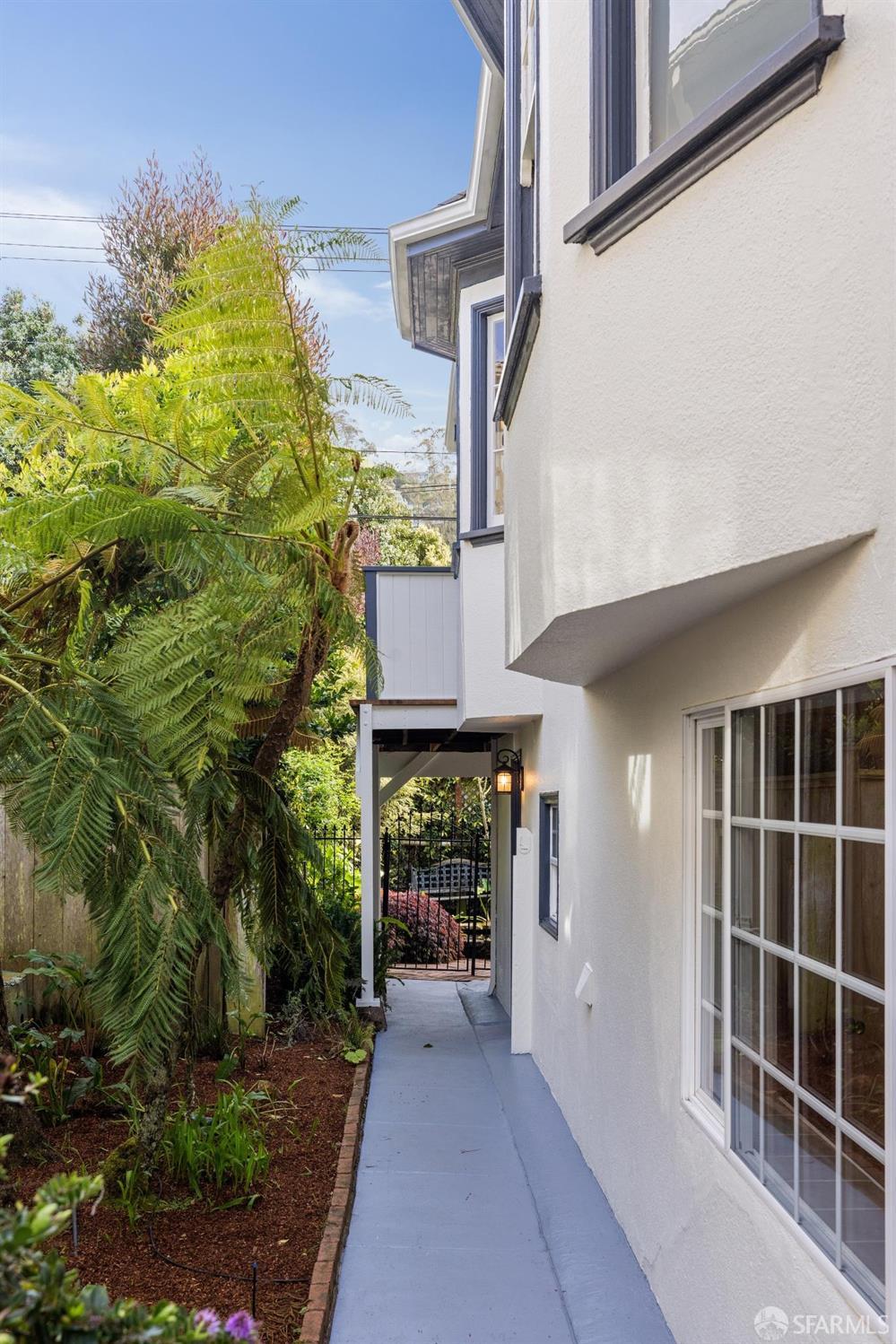 469 Ulloa Street