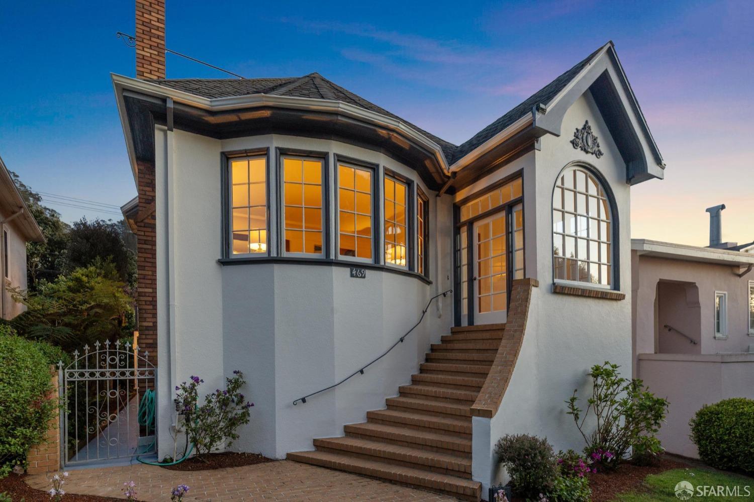 469 Ulloa Street