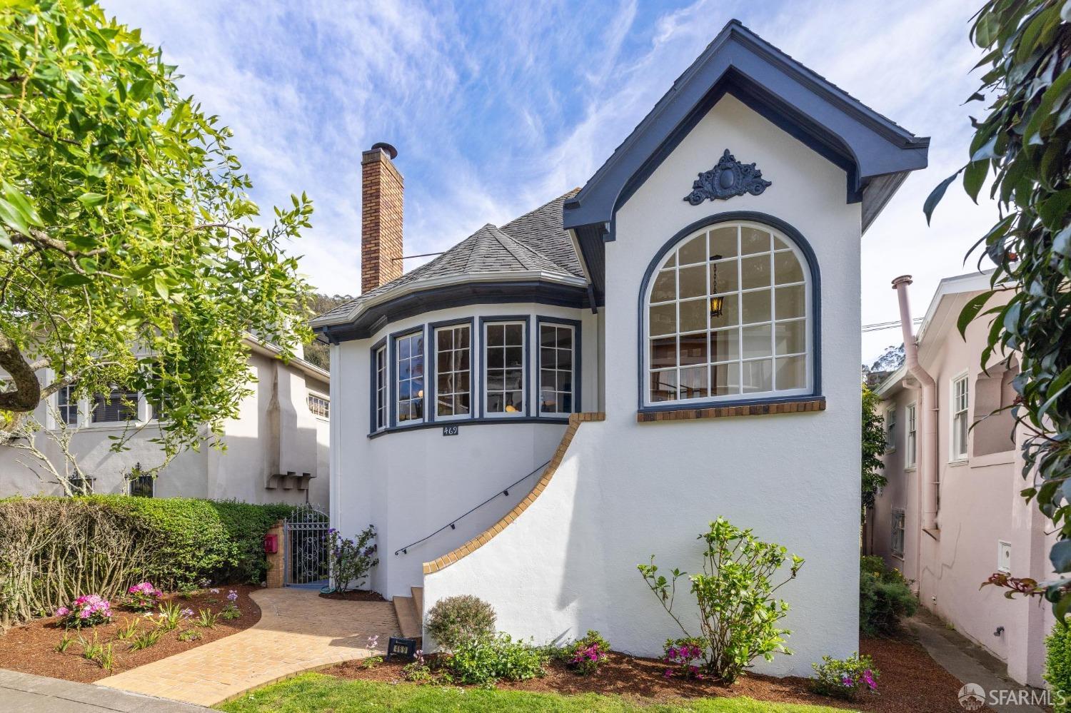 469 Ulloa Street