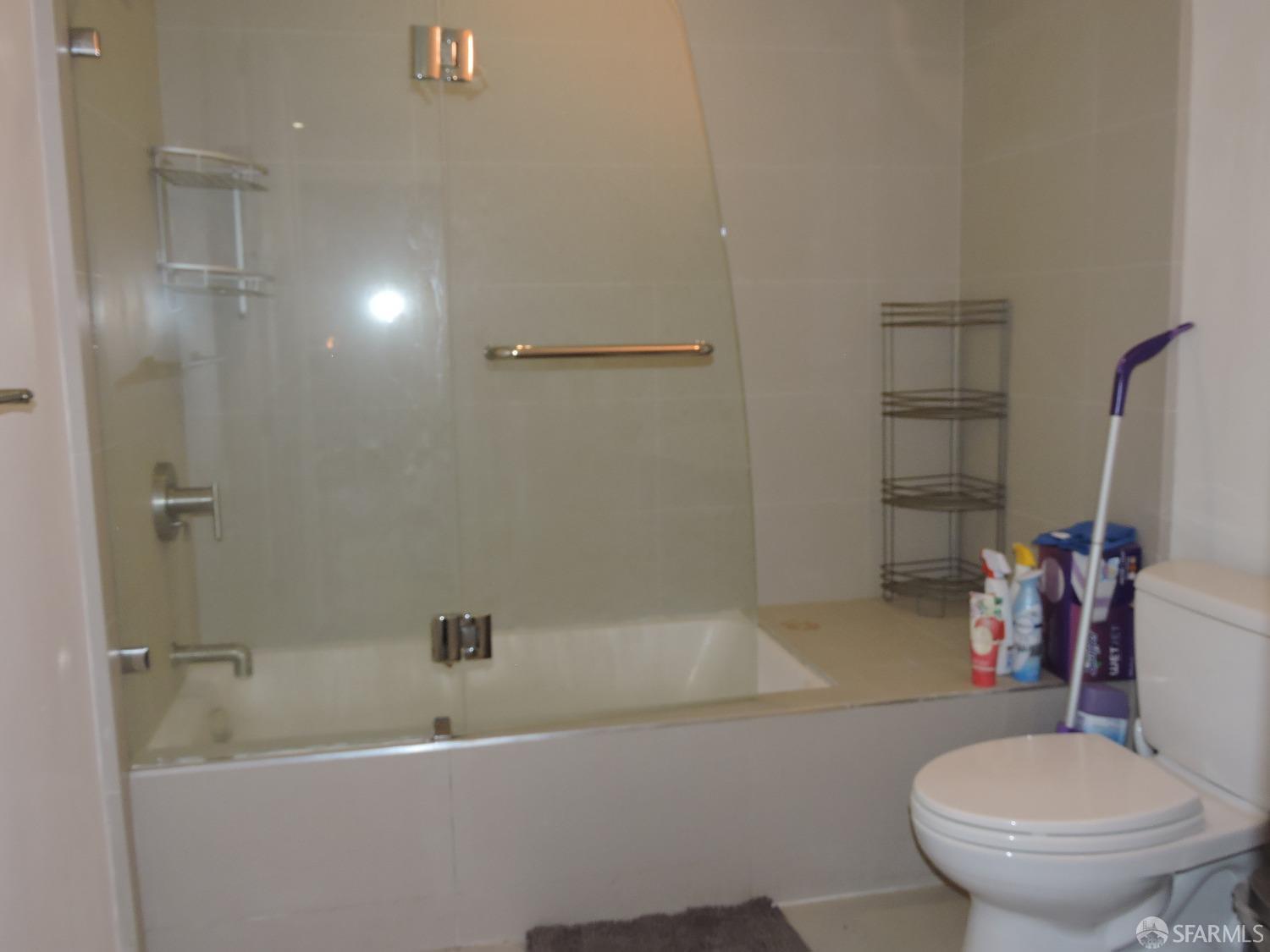 2829 California Street # 1C