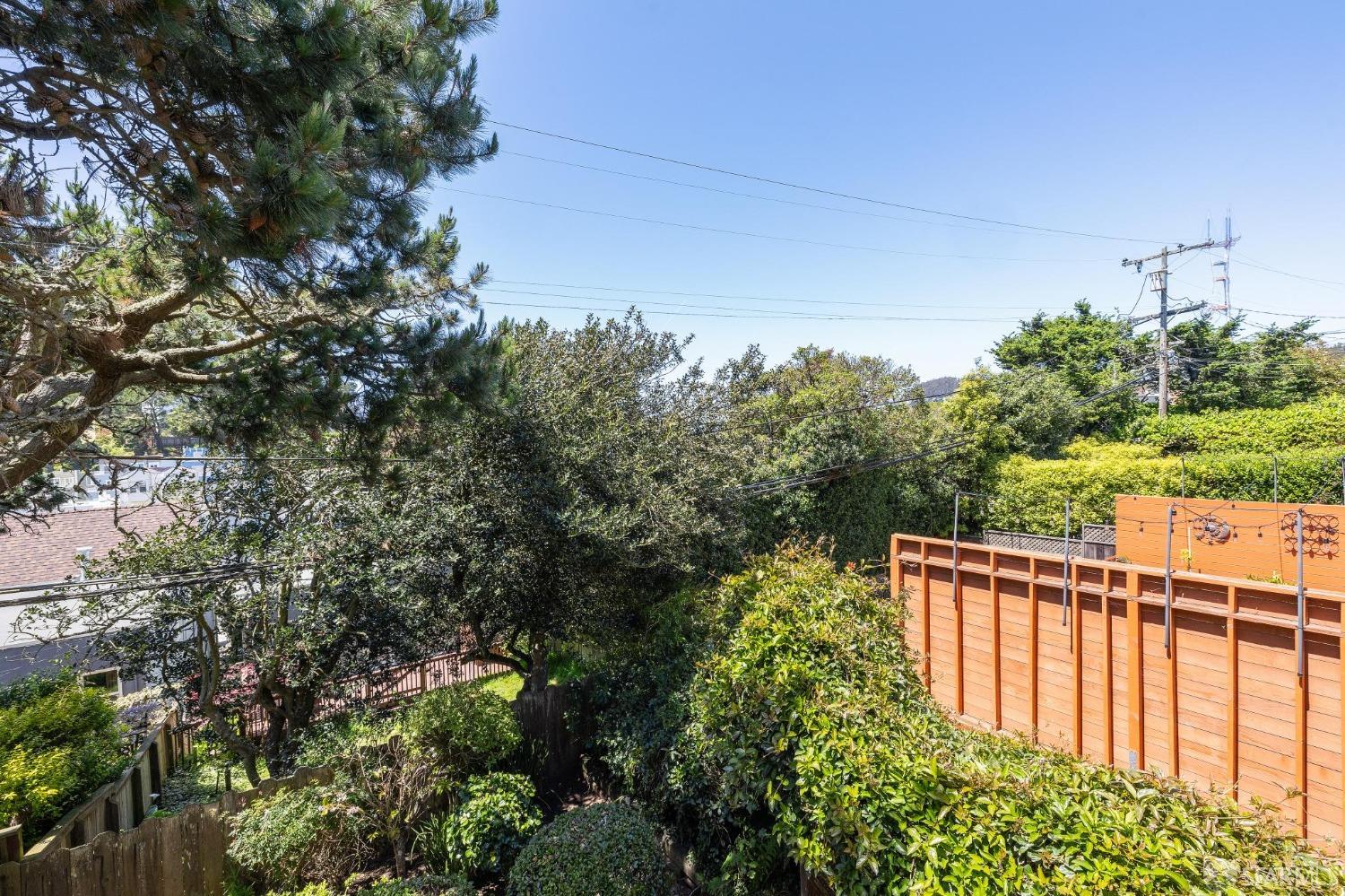 186 Juanita Way