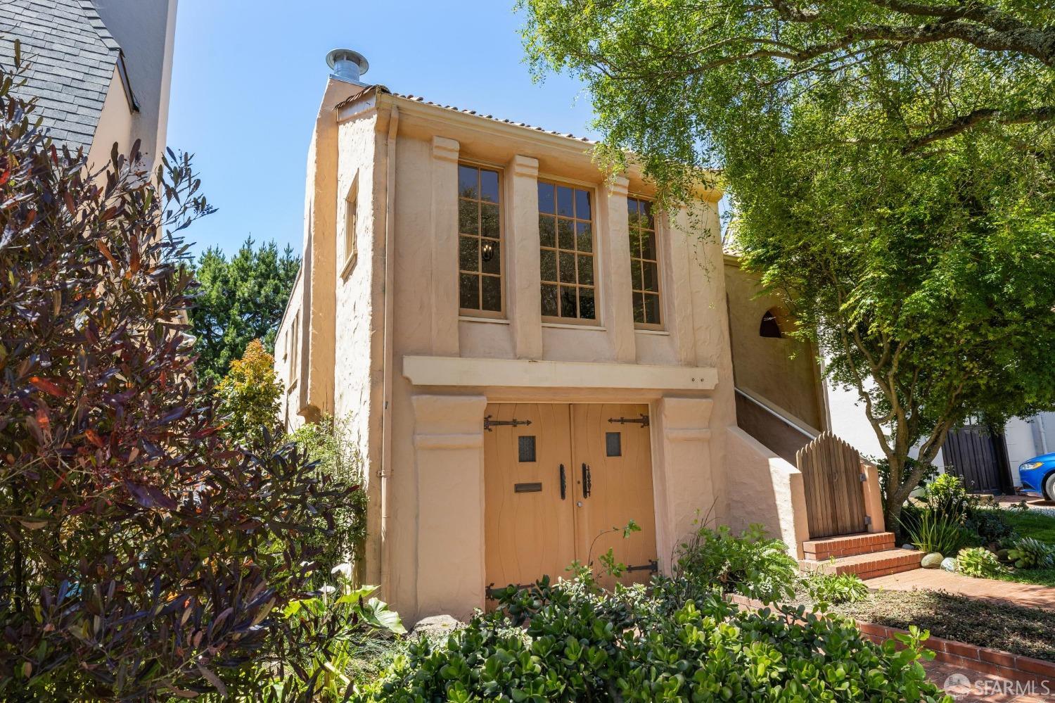 186 Juanita Way
