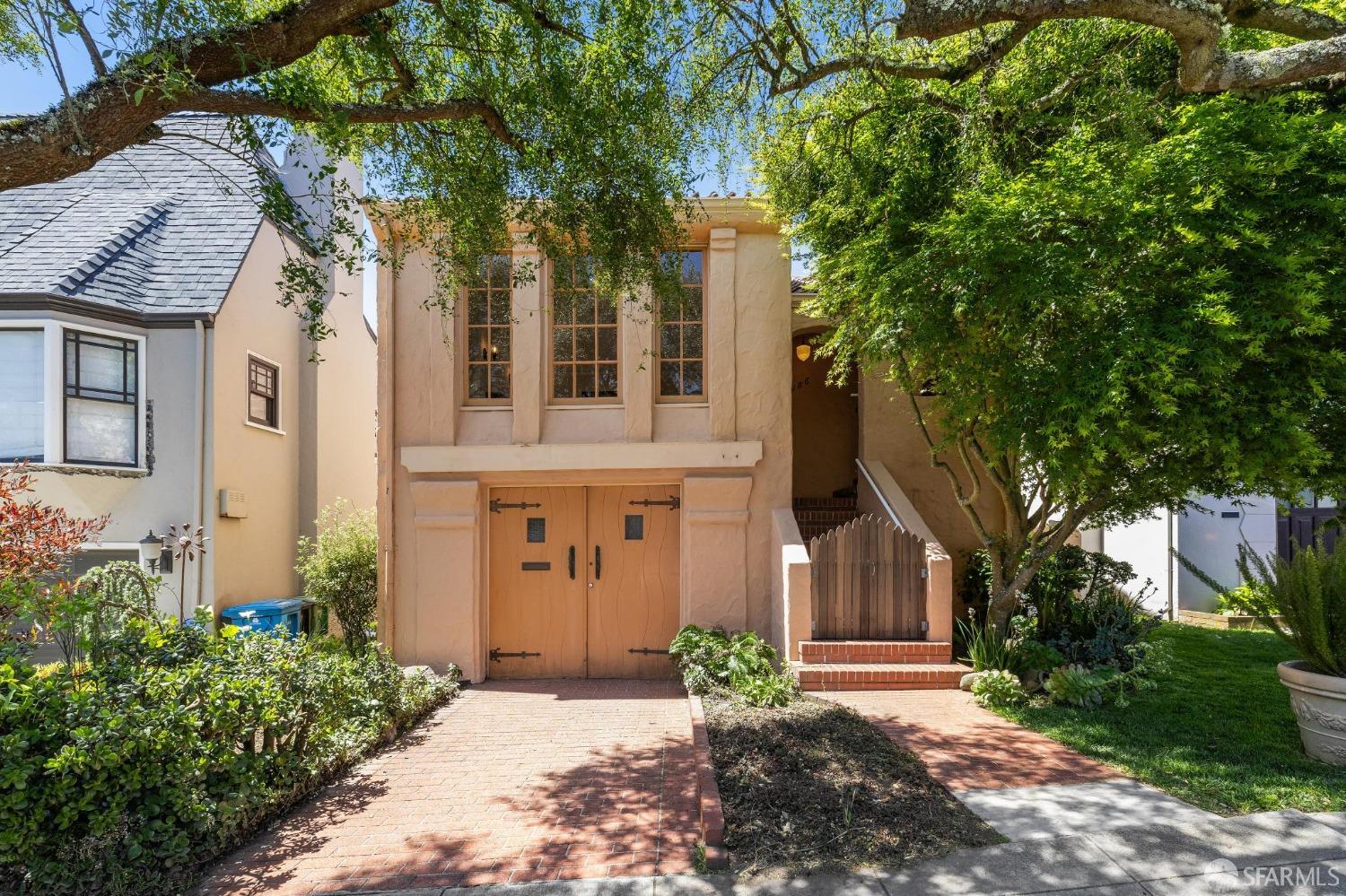 186 Juanita Way