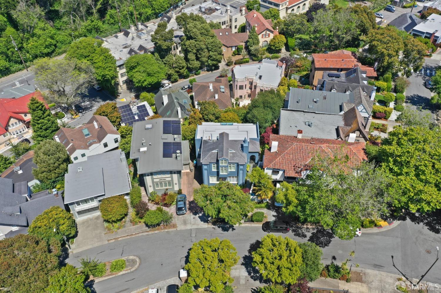 33 Marcela Avenue
