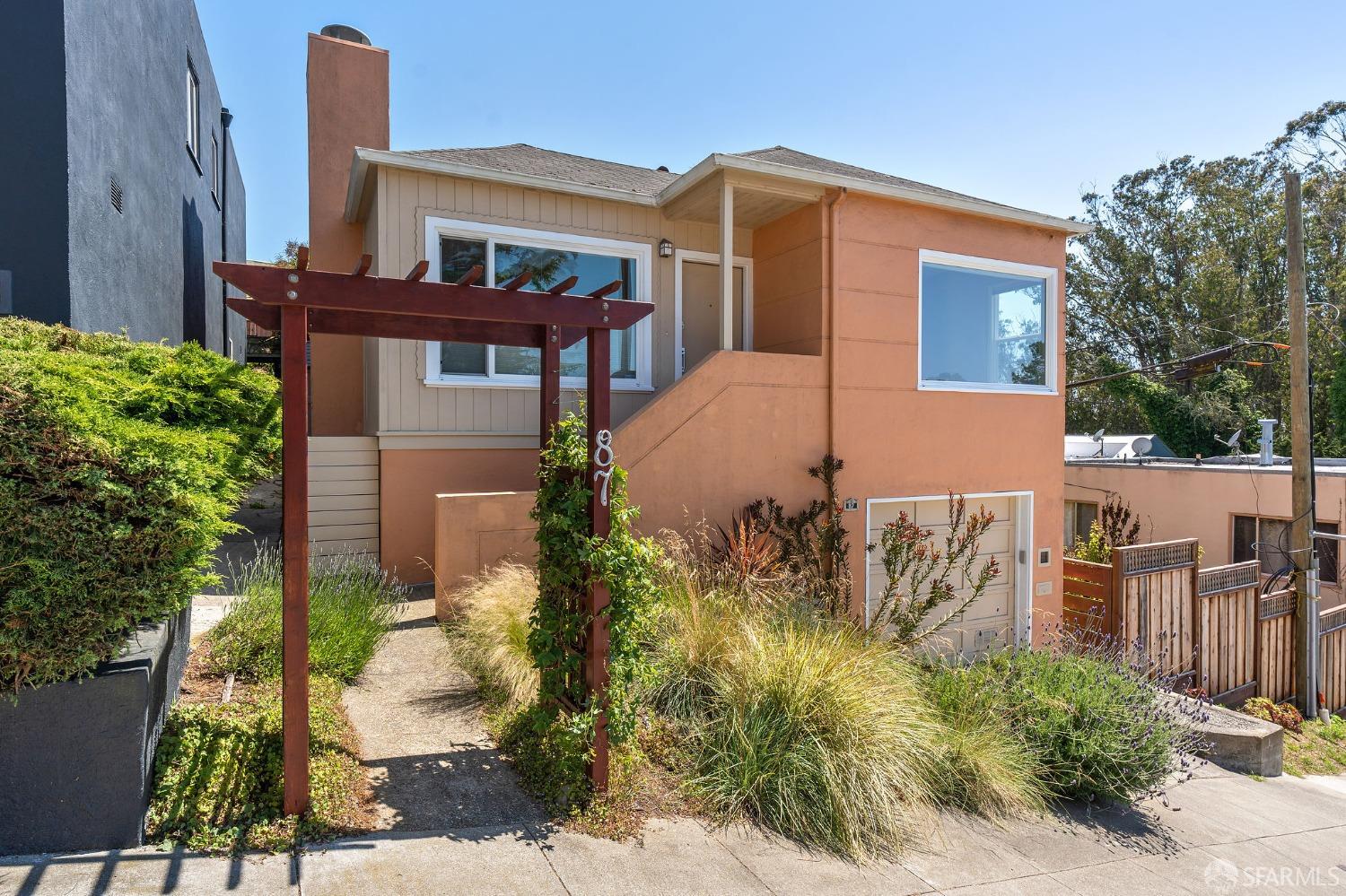 87 Cityview Way