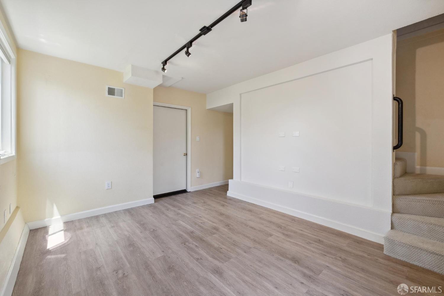 87 Cityview Way