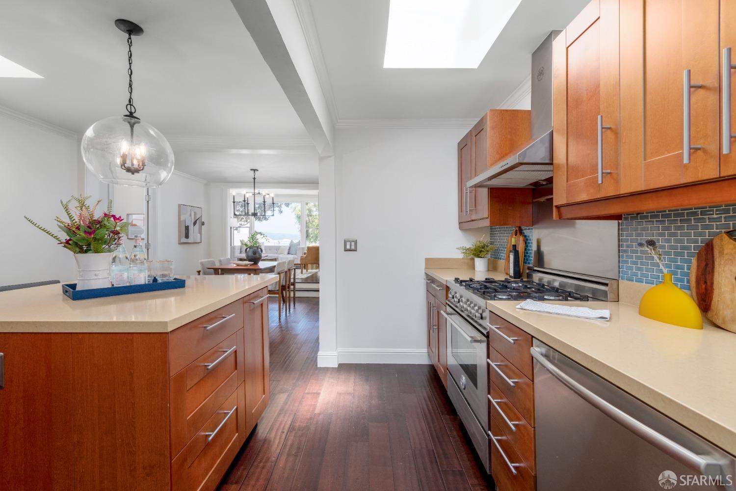3658 Folsom Street