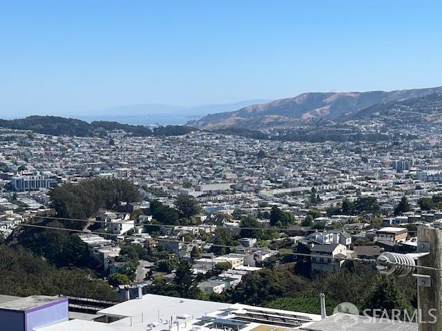 19 El Sereno Court