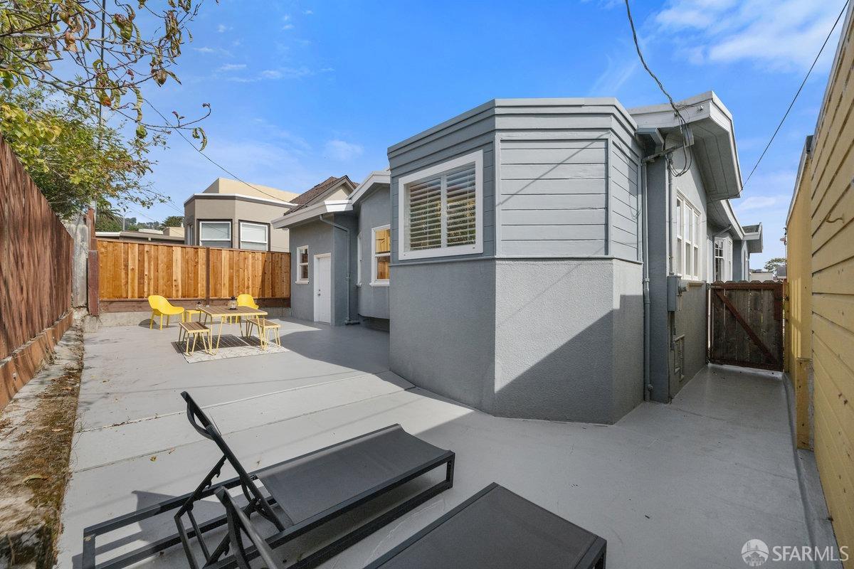 671 Miramar Avenue