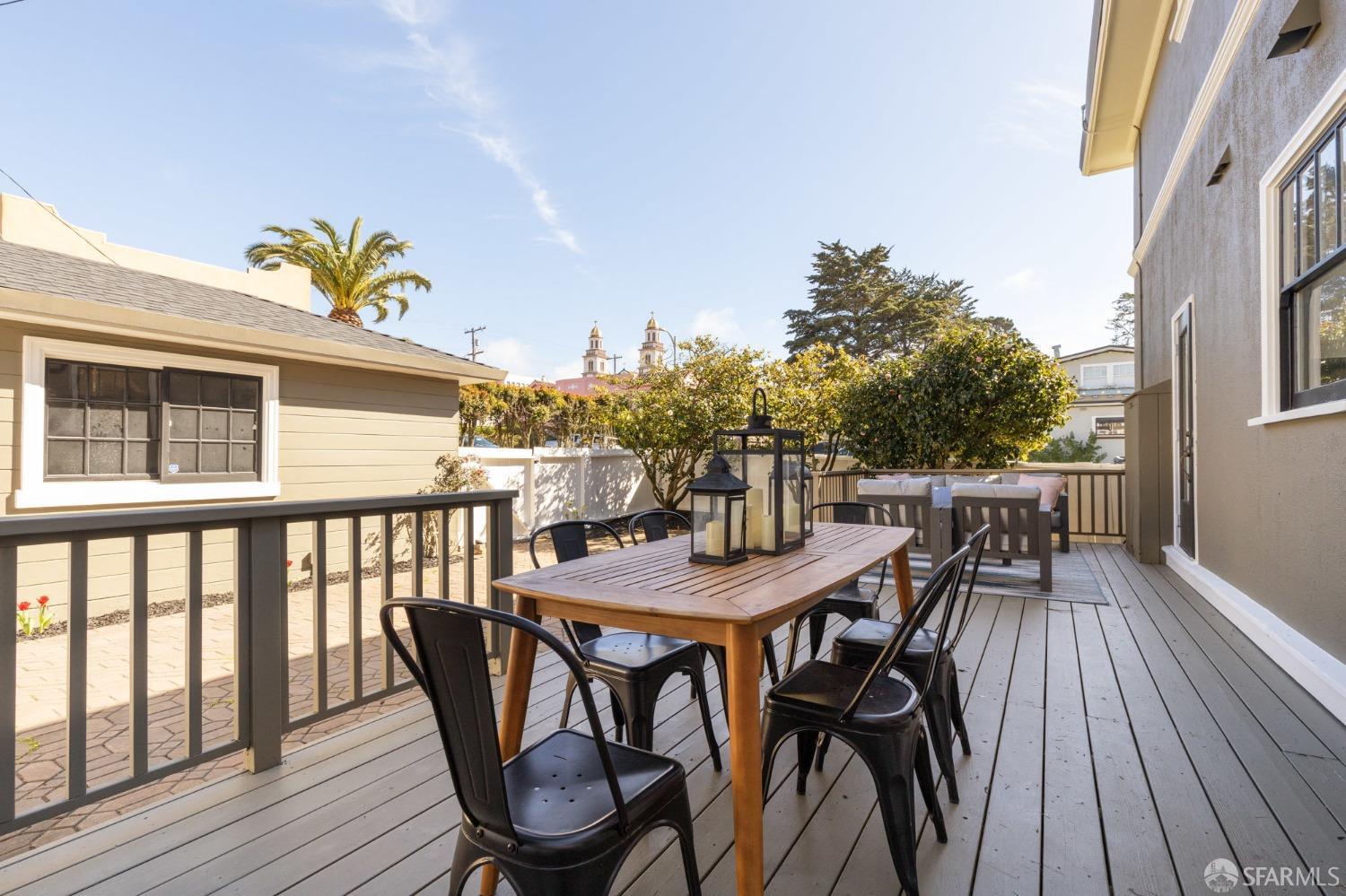 40 Pico Avenue