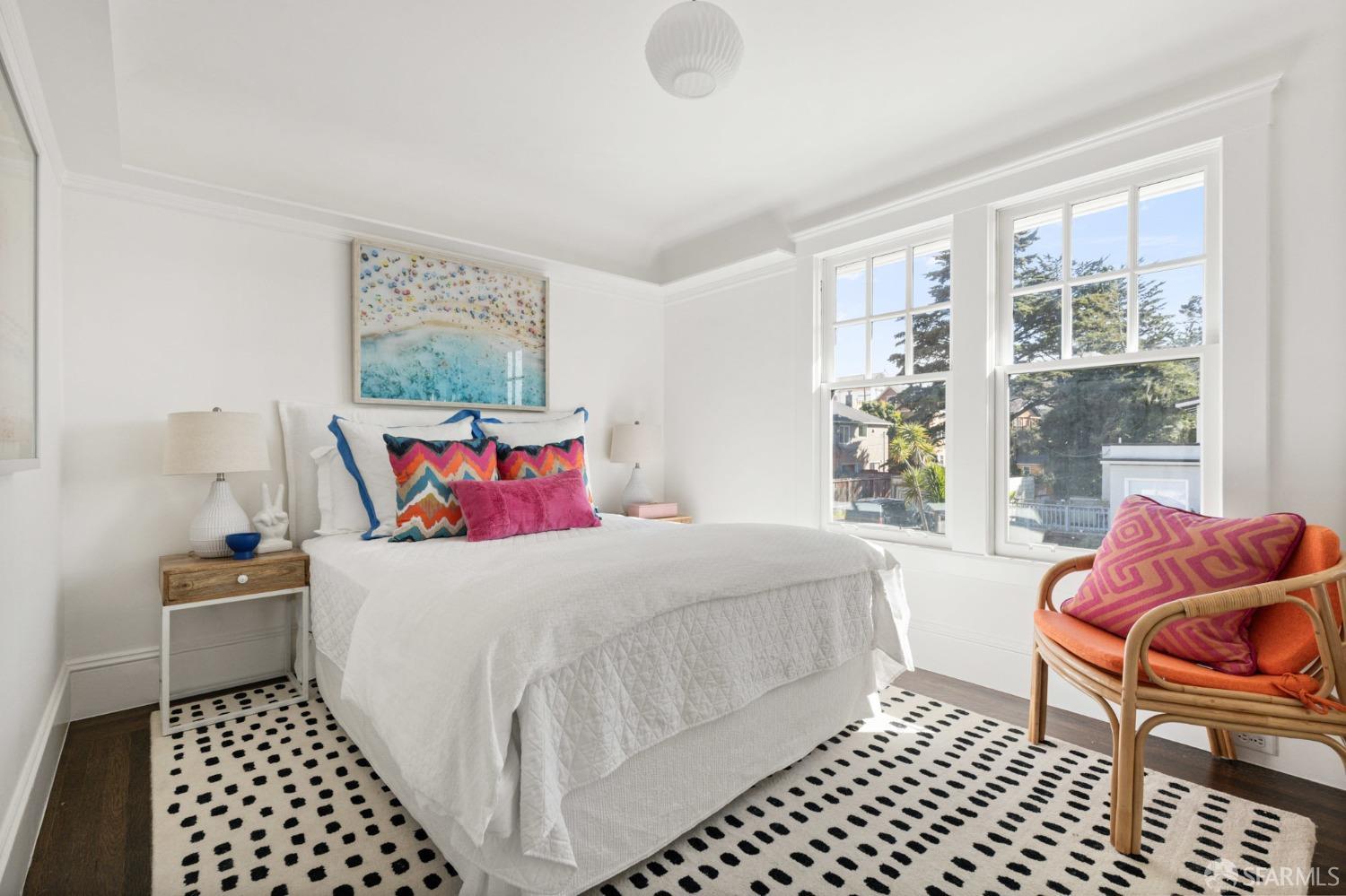 40 Pico Avenue