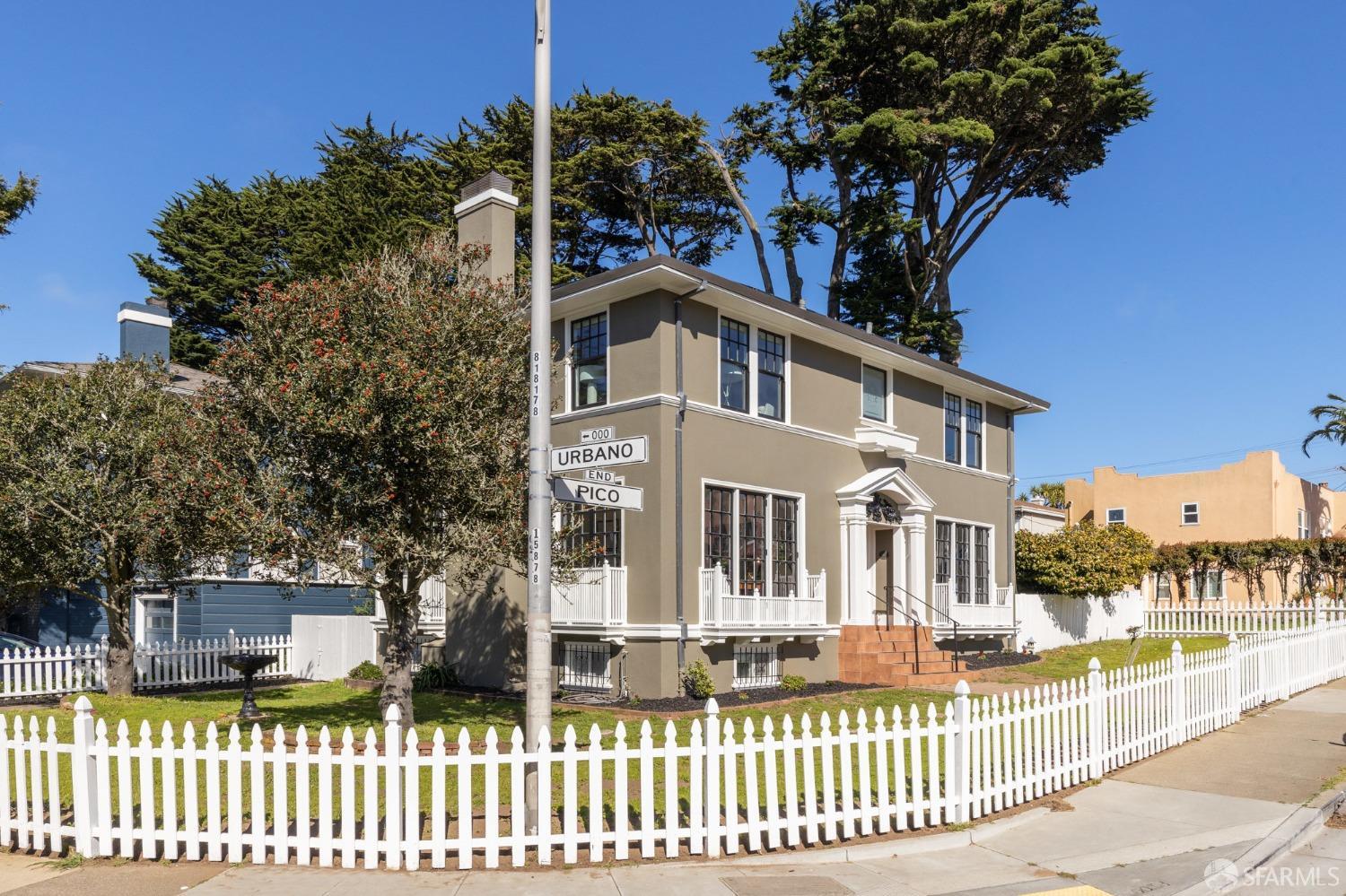 40 Pico Avenue