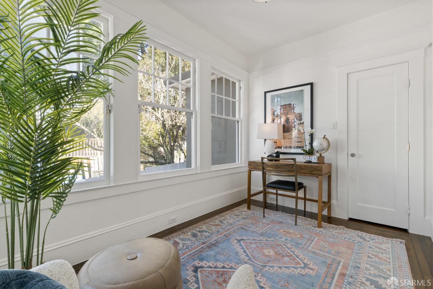 40 Pico Avenue