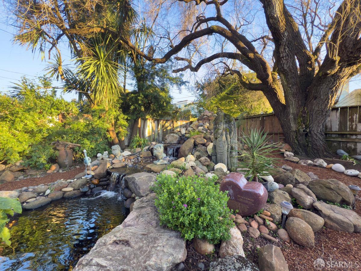 365 Moncada Way