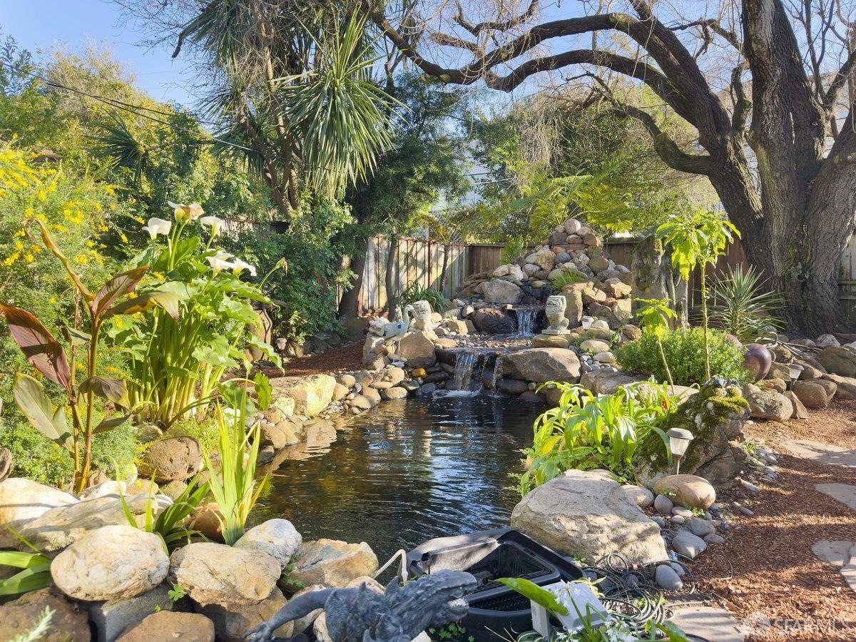 365 Moncada Way