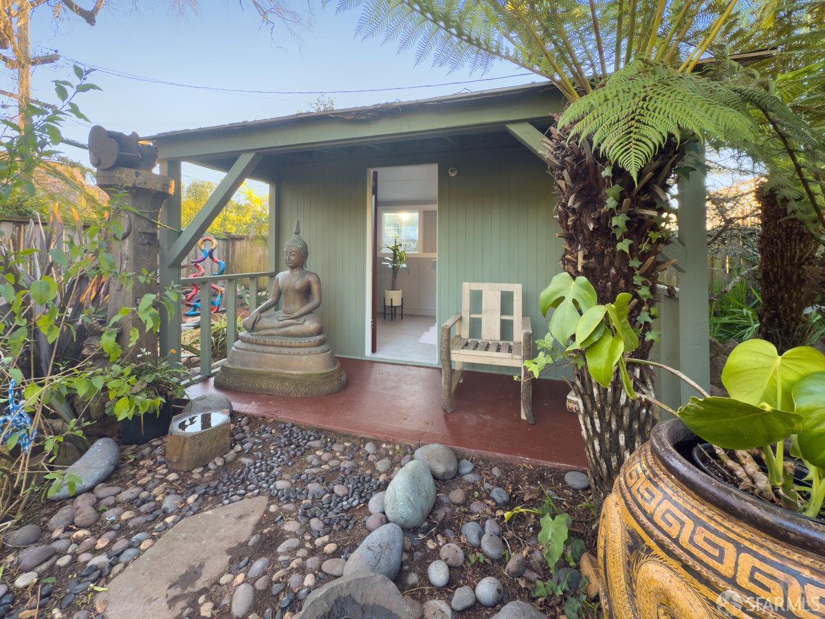 365 Moncada Way